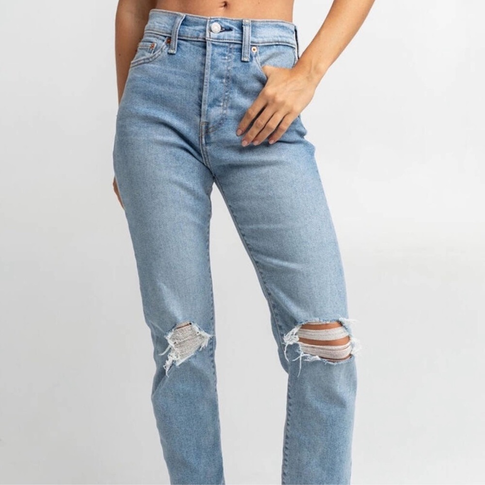 Levi’s‎ Wedgie Straight Leg Distressed Denim Jeans